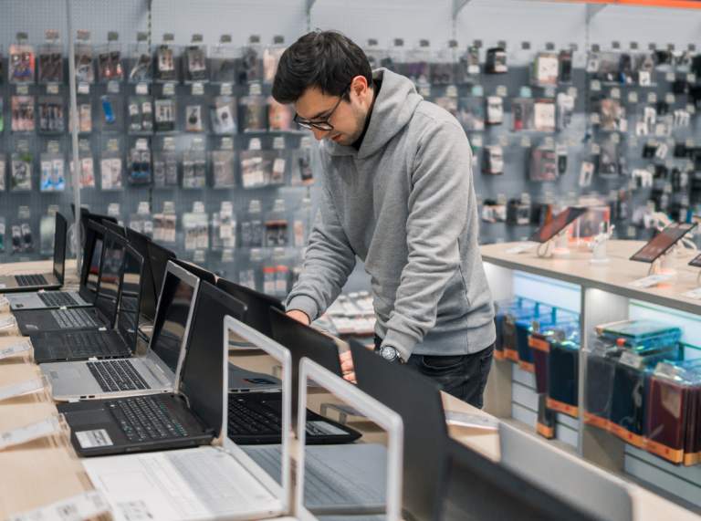 Click, Compare, Conquer: Winning the Tech Price Game