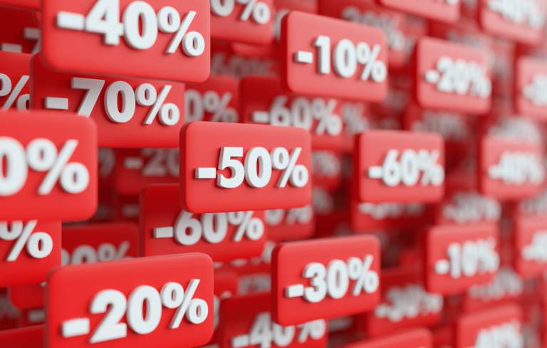 Four Seasons of Savings: When Prices Drop the Most